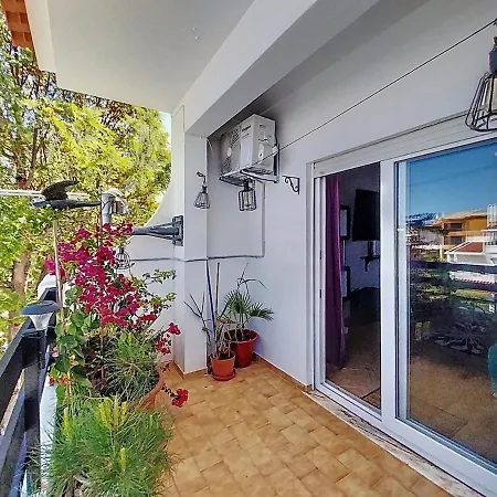 View 990 Meters From On Foot Lejlighed Albufeira