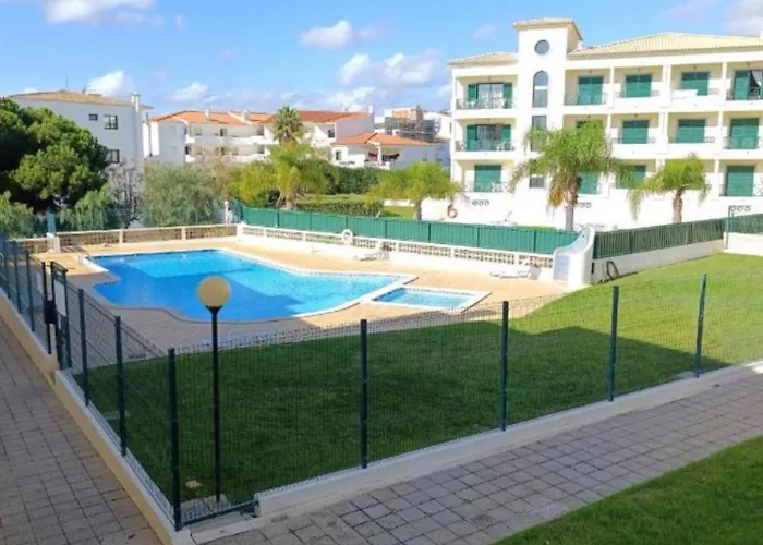 Apartment View 990 Meters From On Foot Albufeira