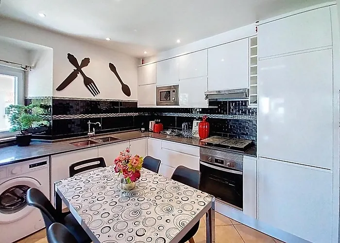 Apartment View 990 Meters From On Foot